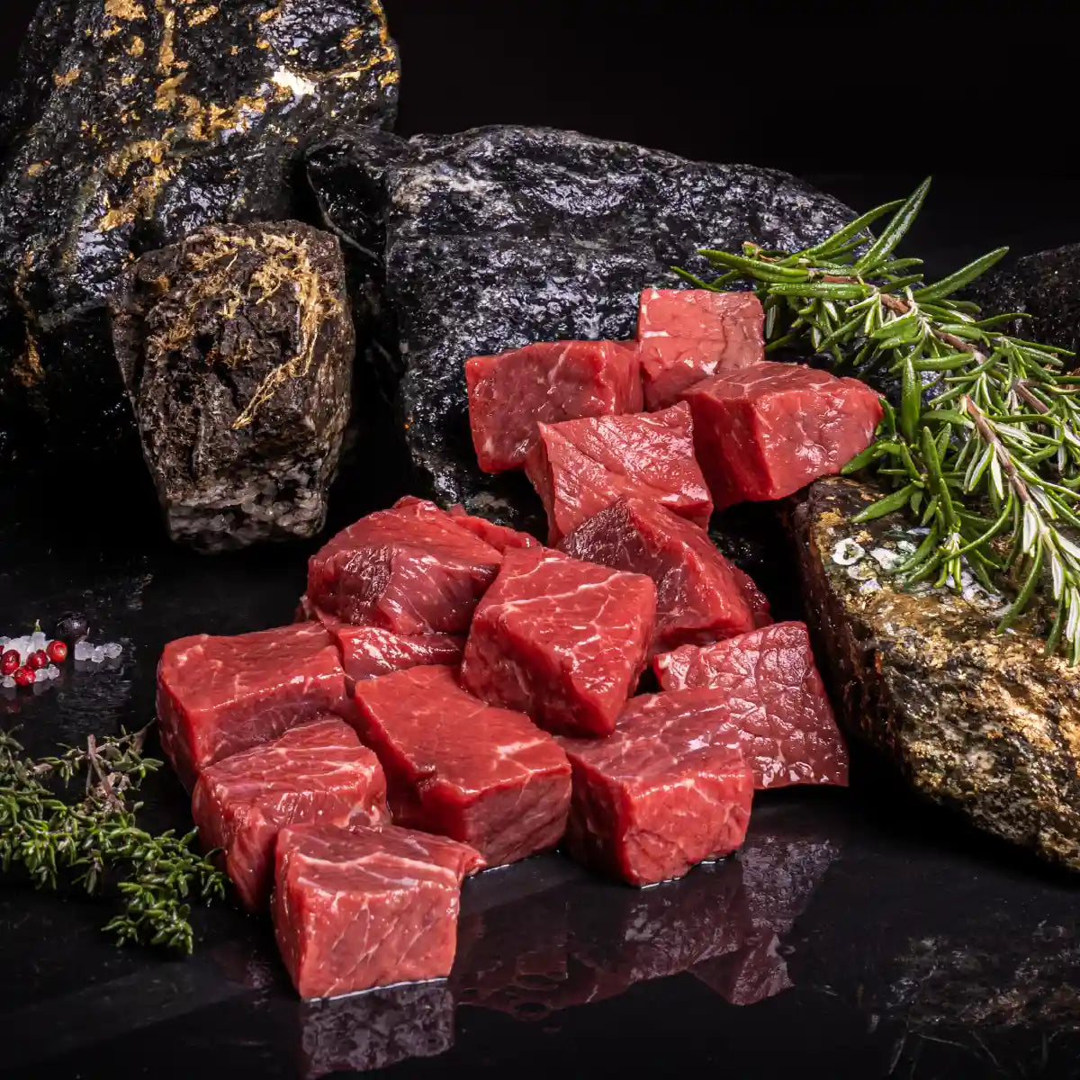 Gulasch vom Burgstädter Angus gewürfelt